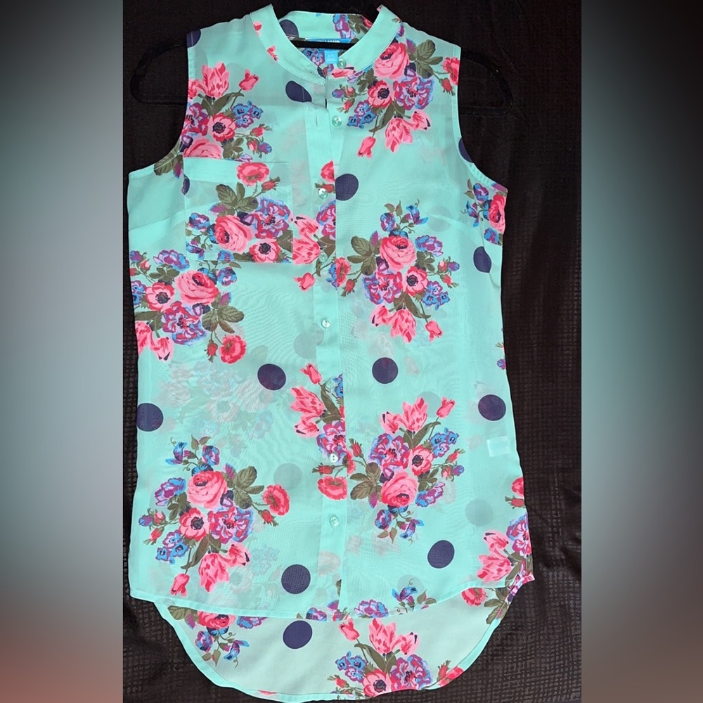 Women’s XS tank blouse